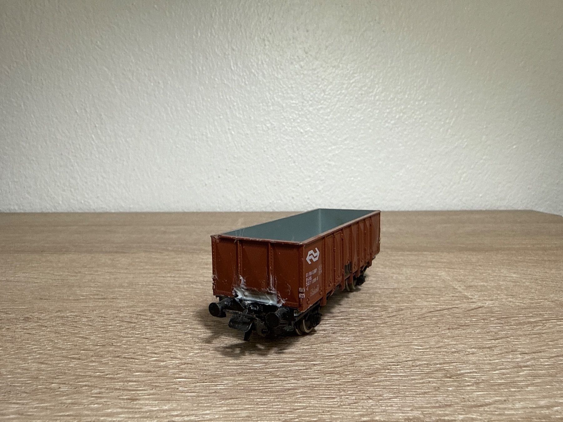 Piko Modellini di ferrovie: Piko Güterwagen SNCF H0 (33) – Usato da St-Aubin-Sauges venduto da Lo_Go 2
