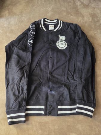 Pokémon College Jacke schwarz Grösse M