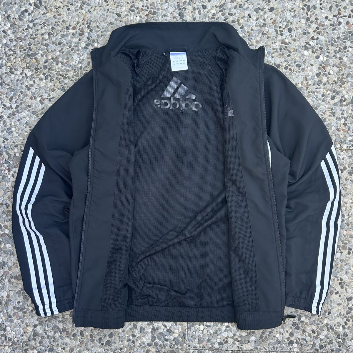 Adidas Giacche: Vintage Adidas Black Track Jacket – Usato da brent venduto da fukusapes 3