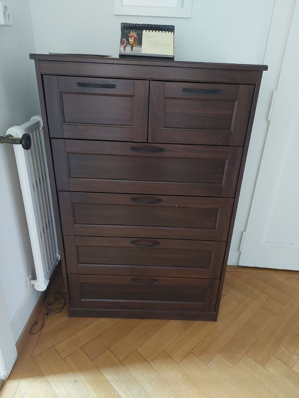 Kommoden: Commode IKEA MALM brun foncé – Gebraucht aus Lausanne von sou_y69h