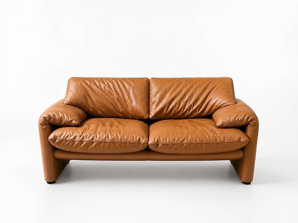 Cassina Divani: Cassina Maralunga cuir et pouf – Usato da Carouge GE venduto da polymagoo
