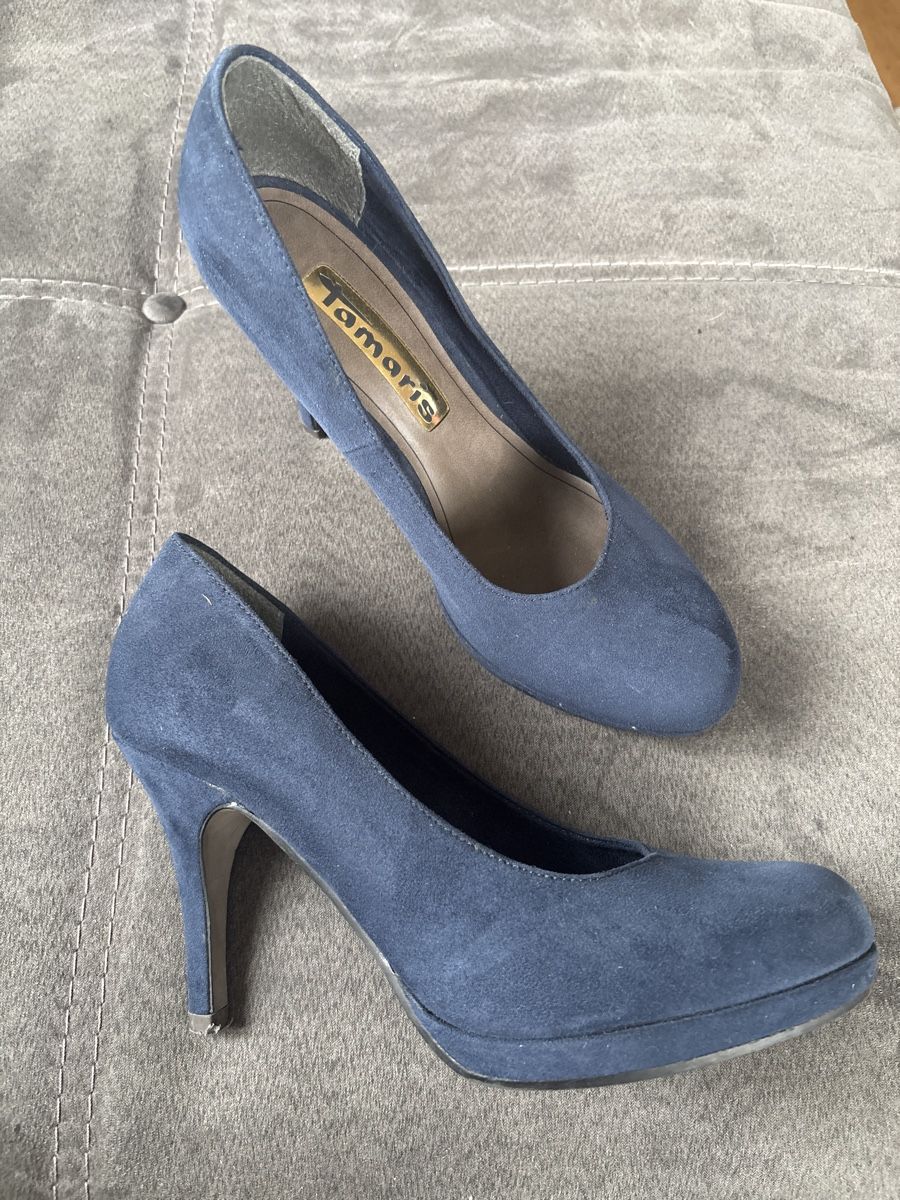 Tamaris Damenschuhe: Tamaris Pumps Gr. 39, Dunkelblau – Gebraucht aus Wila von _mine18