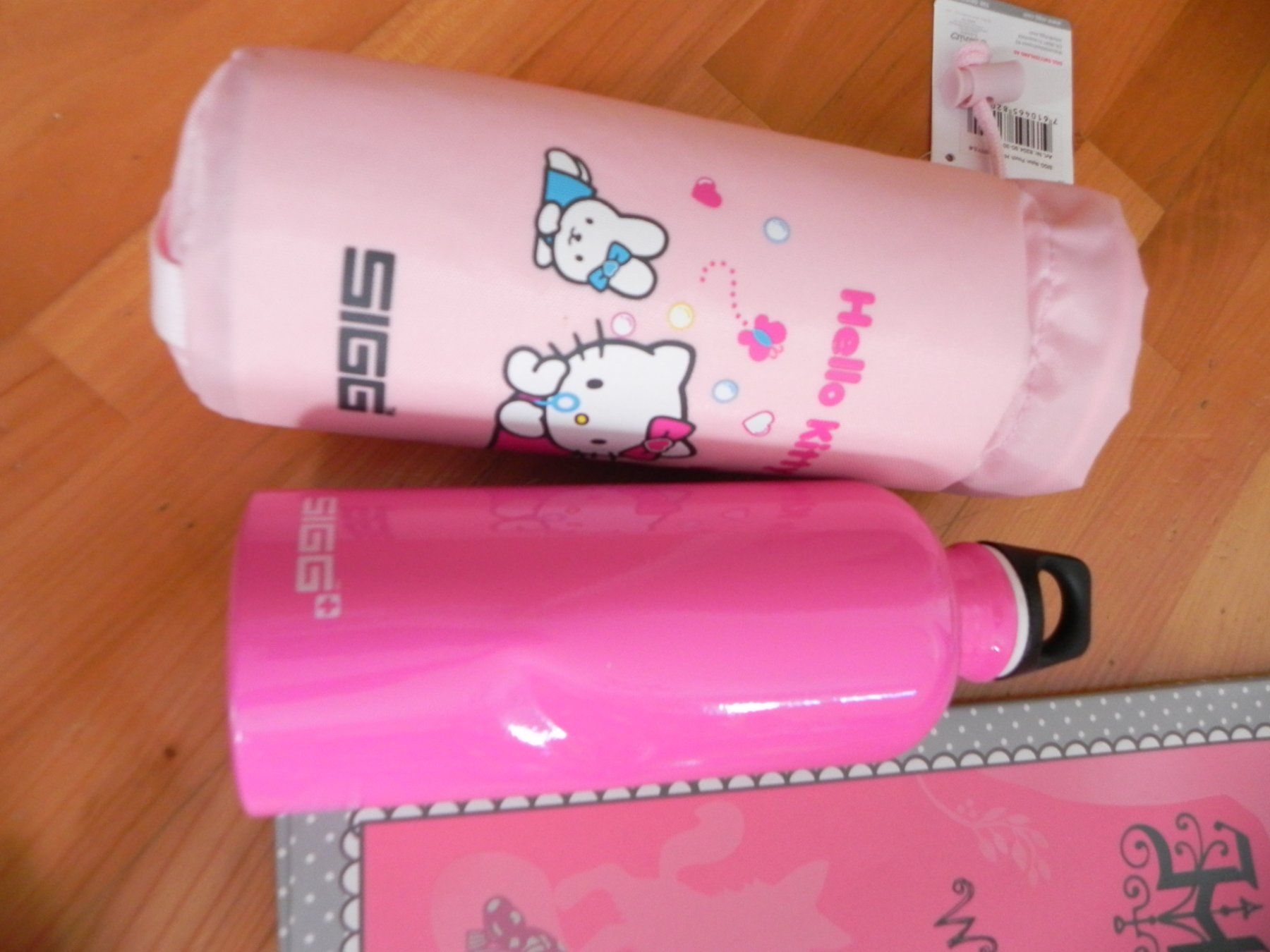 Hello Kitty Giocattoli: Hello Kitty Set Mädchen Puzzle Kuscheltier Flasche – Usato da Stallikon venduto da pcerny16 8