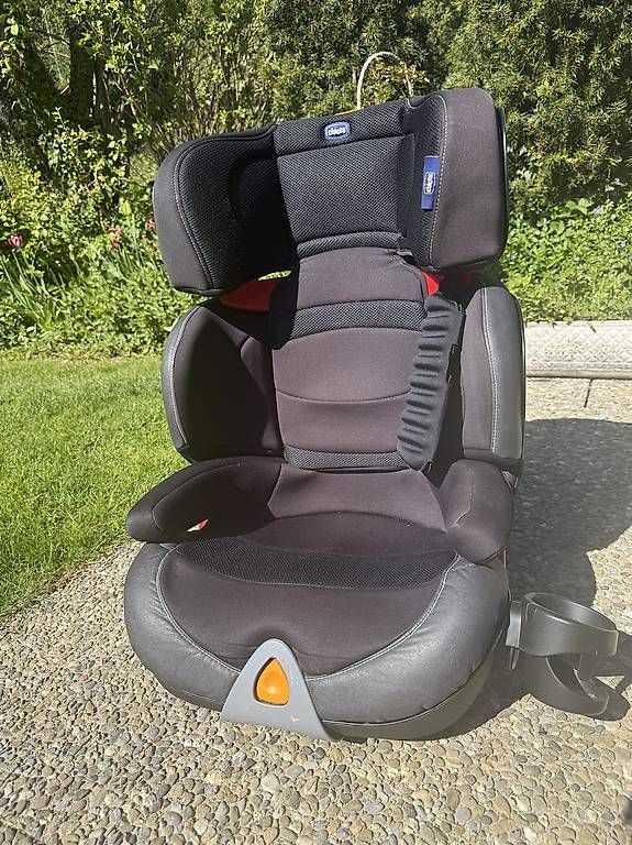 Chicco Seggiolini per auto: Chicco Kinderautositz 15-36kg – Usato da Allmendingen b. Bern venduto da Haus_am_Wald