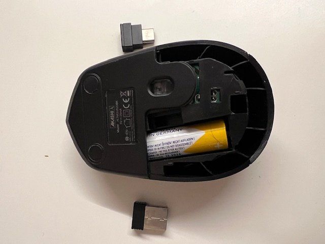 Maus: AKASHI Kabellose Maus mit USB-C & USB Adapter + Beutel – Gebraucht aus Niederweningen von zw4_s78j 7