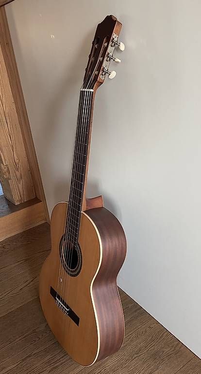 Strumenti musicali: Cuenca Spanische Guitar. CU 10 – Usato da Jonen venduto da Jamber01 1
