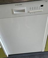 Geschirrspüler, gepflegt