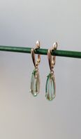 Boucles d’oreilles pendantes – Plaque Or Rose et Pierre Vert