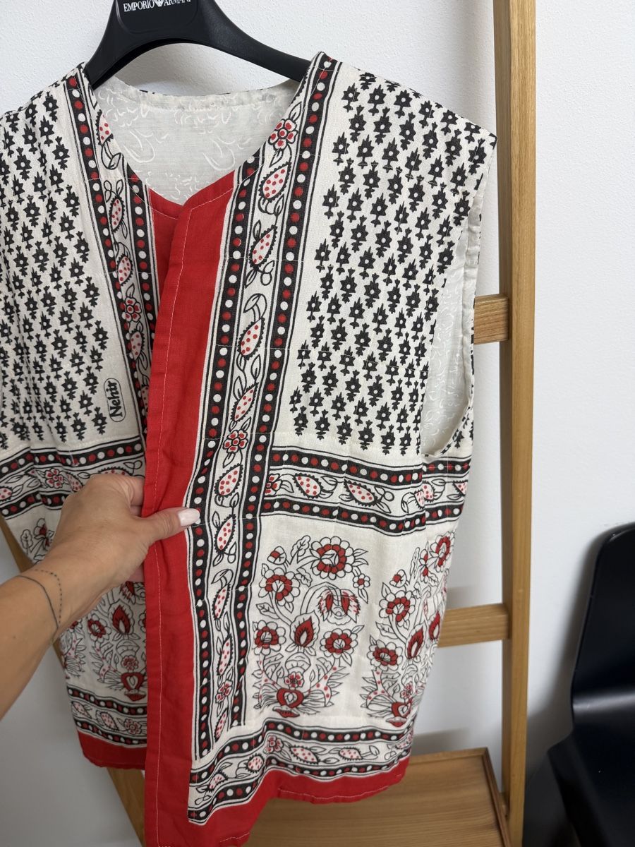 Gilet & Giacche senza maniche: Gesteppte Weste  – Usato da Neerach venduto da the_modern_mini 1