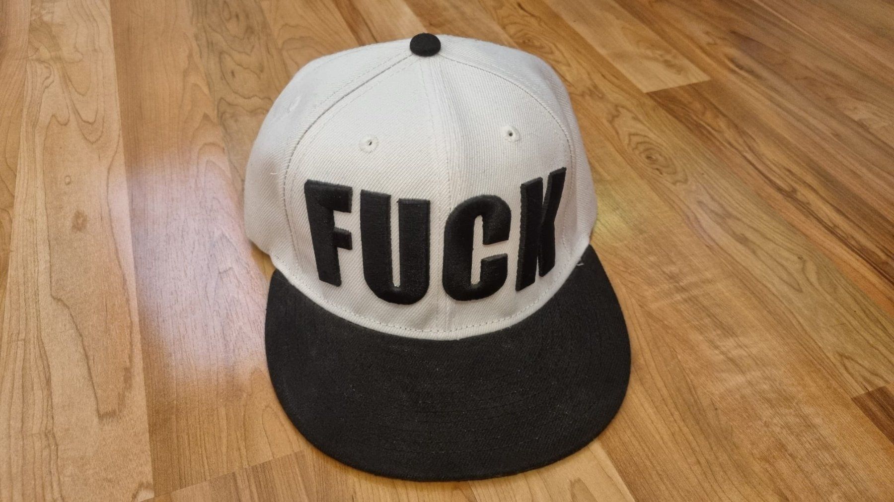 Chapeaux, bonnets & casquettes: 2x Snapback – Neuf (Voir description) à Wohlen AG par liur007 3