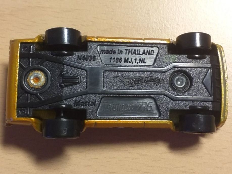 Hot Wheels Modellini d'auto: Hot Wheels Triumph TR6 N4036 – Usato da Schindellegi venduto da nin_7njd 3
