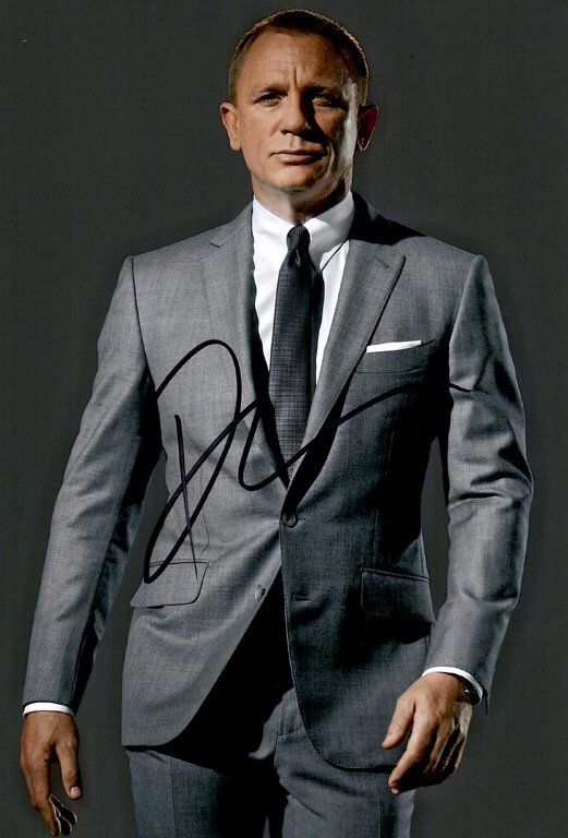 Autografi: Daniel CRAIG als Bond / TOP AUTOGRAMM – Usato da Egg b. Zürich venduto da Dbunny