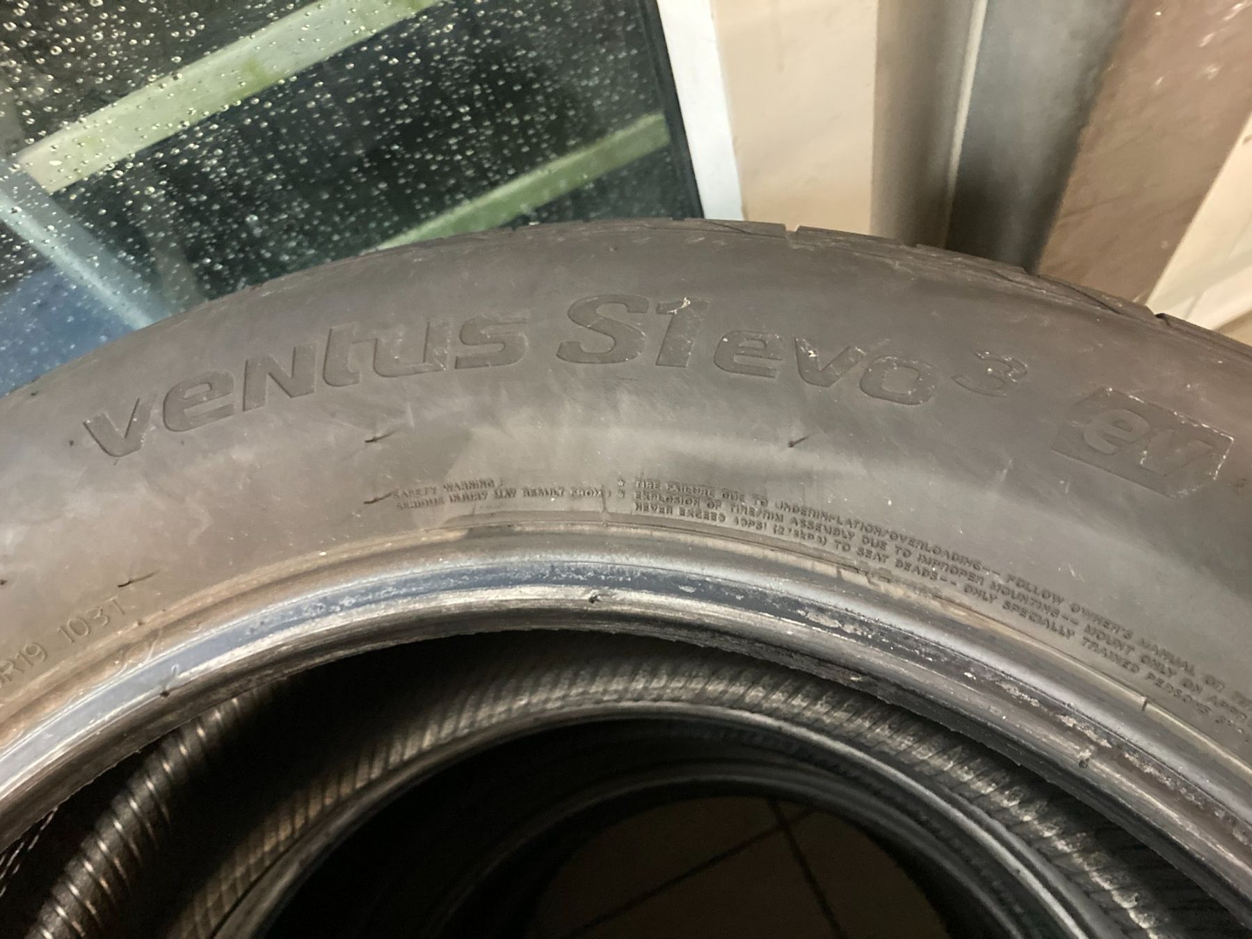 Hankook Pneumatici & Ruote complete: 255/50R19 Sommerpneu VW ID.4 – Usato da Cham venduto da WB2223 2