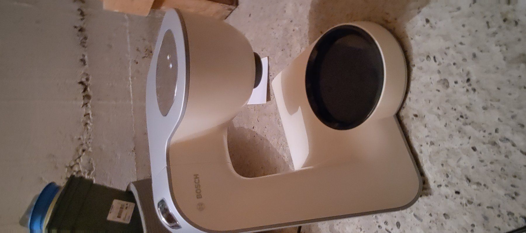 Bosch Elettrodomestici da cucina: DEFEKT Bosch Mum5 – Difettoso da Urtenen-Schönbühl venduto da phu_tpt8