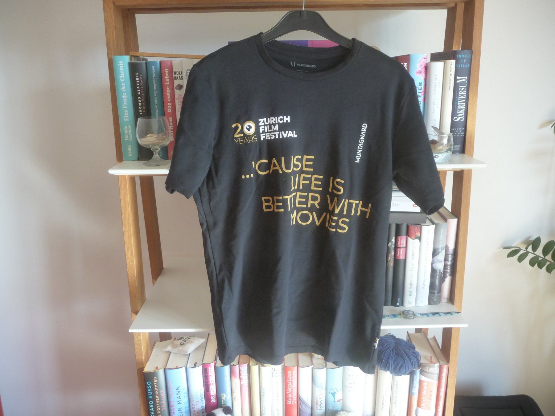 T-shirt: 20 Years ZFF T-Shirt 2024 – Nuovo e nell'imballaggio originale da Zürich venduto da Edje