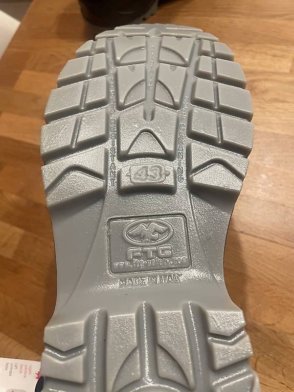 Scarpe da uomo: Bottes de Travail  – Usato da Essert FR venduto da jcz 2