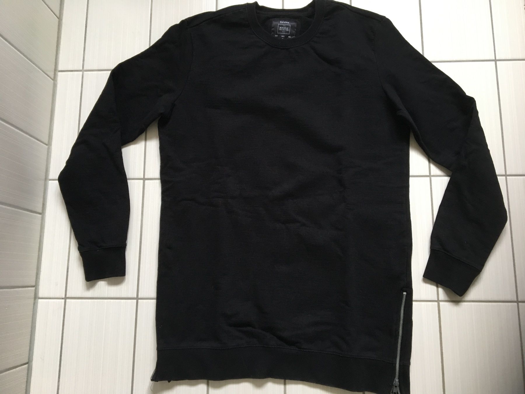 Bershka Maglioni & Felpe: Pullover lang Bershka 38 – Usato da Arth venduto da Vrecam51