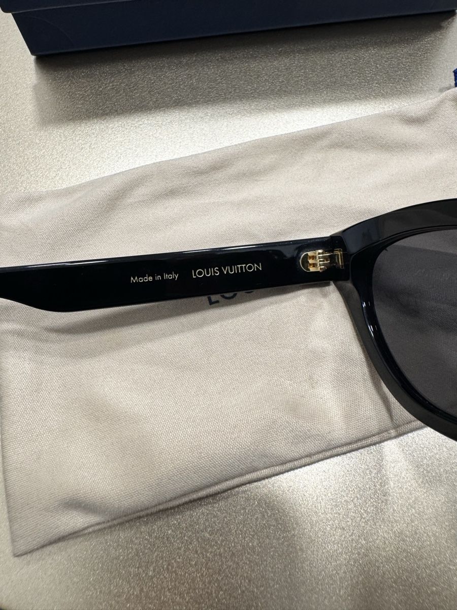 Louis Vuitton Occhiali & Lenti: Louis Vuitton Sunglasses - Black - never worn full complect – Nuovo (secondo la descrizione) da Thonex venduto da Lux_brands01 5