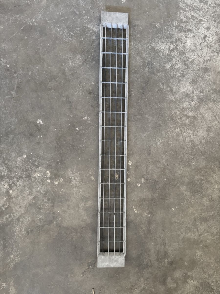 Griglie e Inferriate: Einlagegitter, Breite 110/Tiefe 890mm – Usato da Bazenheid venduto da Sebi9602