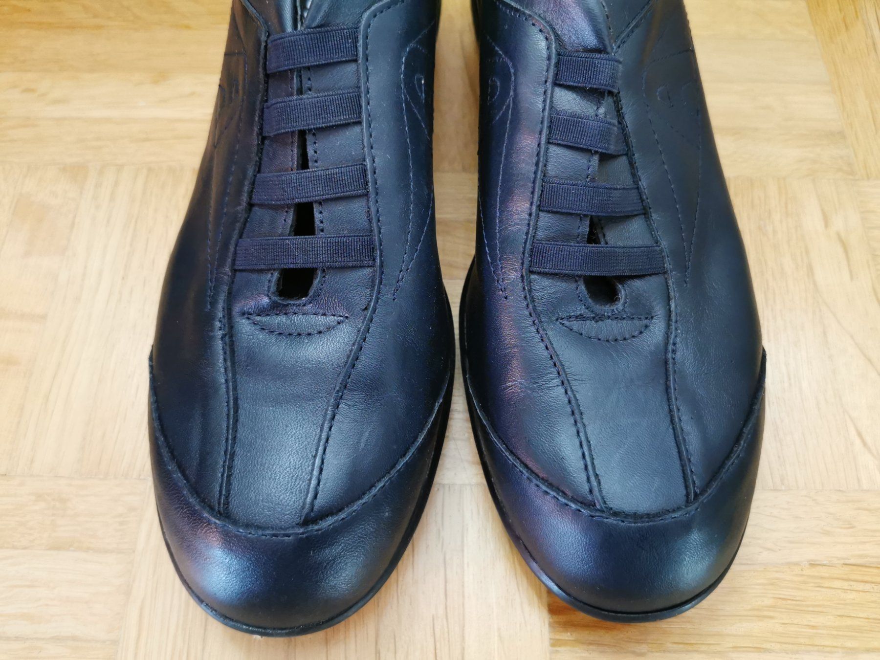Alba Moda Scarpe da donna: Turnschuhe Alba Moda echt Leder Gr. 38 – Usato da Stäfa venduto da flamingo_17 2