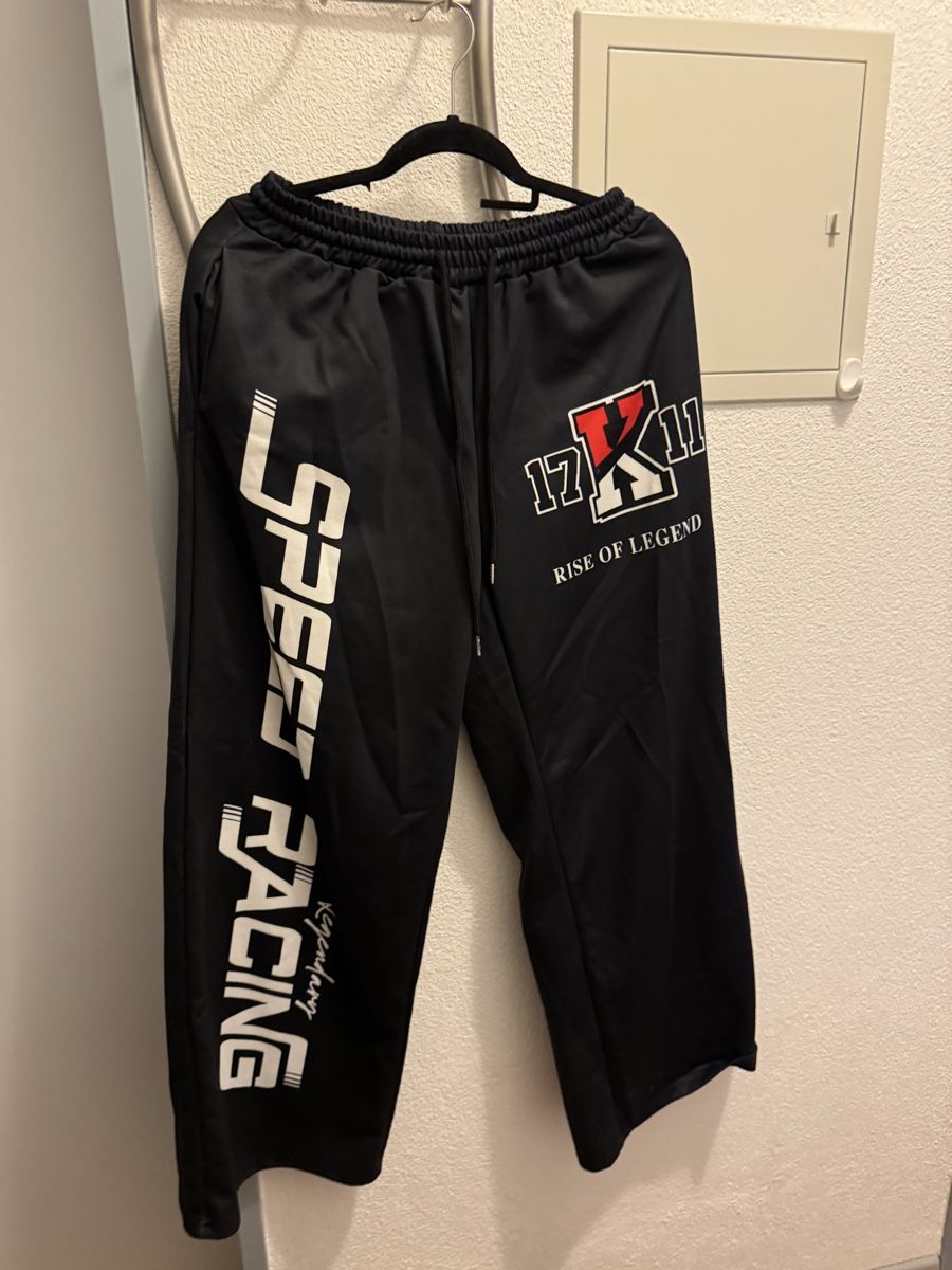 Shein Pantalons: Sporthose Schwarz Grösse M  – D'occasion à Ebikon par Samira._.