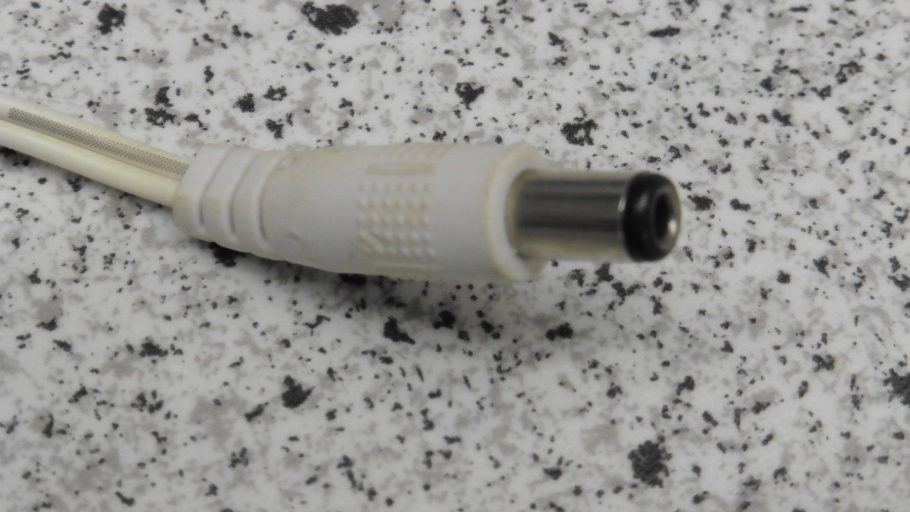 Aspirapolveri & Accessori: Netzadapter/Ladegerät 230VAC/36V= – Usato da Mönchaltorf venduto da boesi51 2