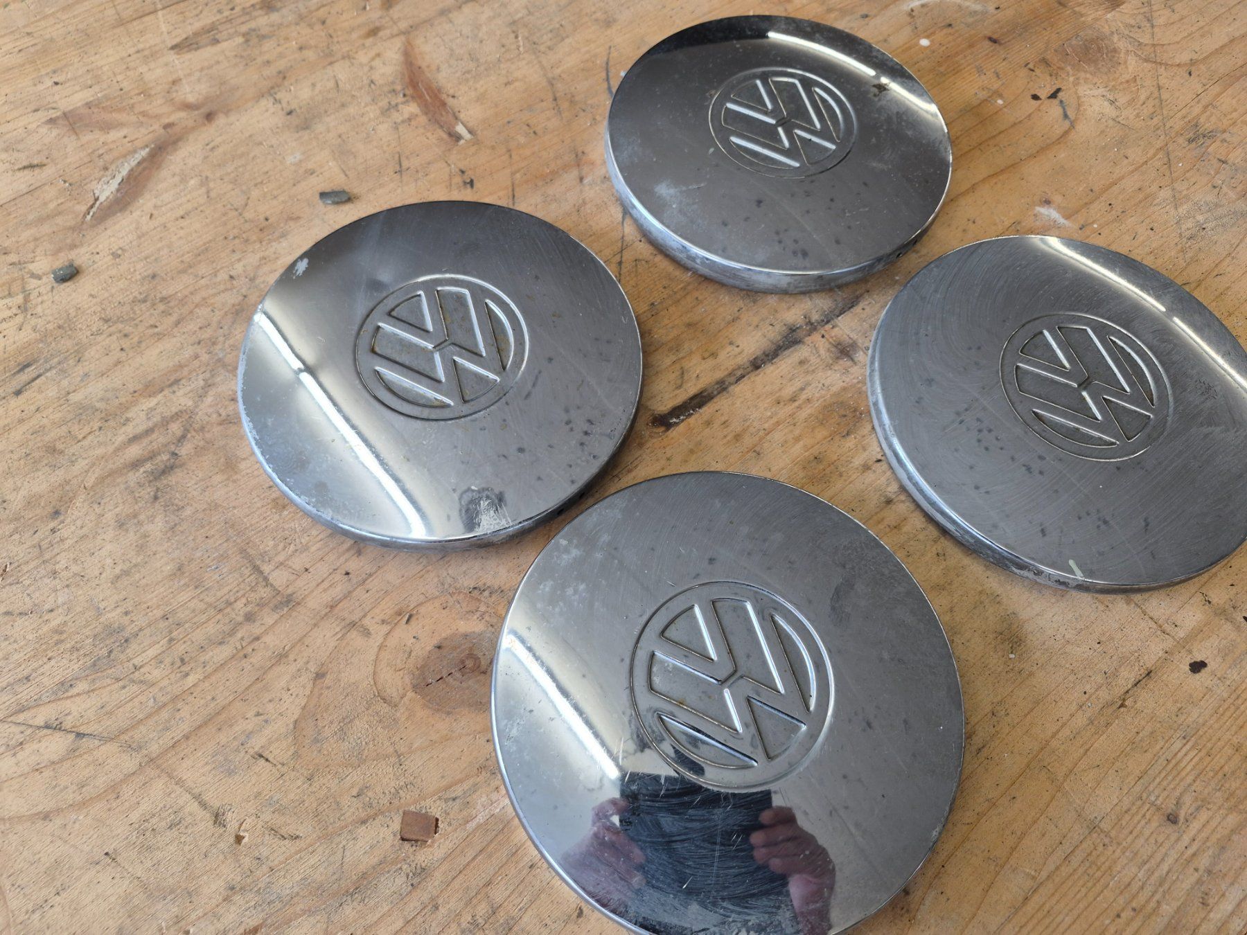 Volkswagen Tutti pezzi di ricambio auto: VW Radkappen gebraucht – Usato da Netstal venduto da Vintagen 1