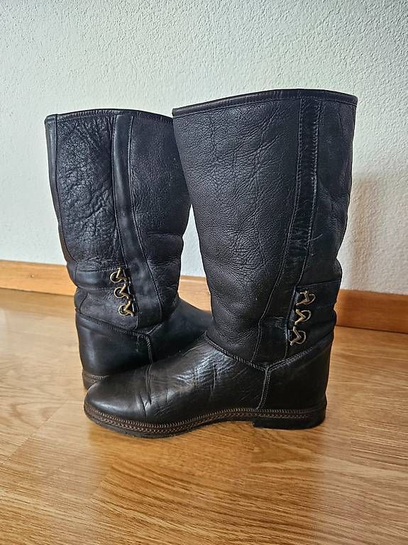 Scarpe da donna: Winterstiefel, Winterschuhe – Usato da Worb venduto da jun_fj8w