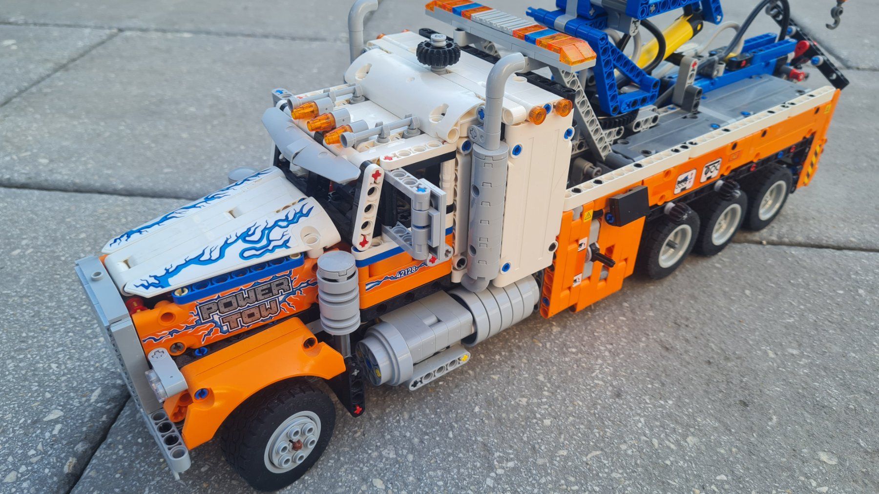 Lego Baukästen: Lego Technic / Schwerlast-Abschleppwagen / 42128 / LKW – Gebraucht aus Safenwil von Husqi2000 2