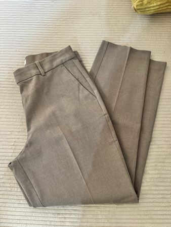 Pantalon femme H&M couleur beige taille EUR 40 état neuf