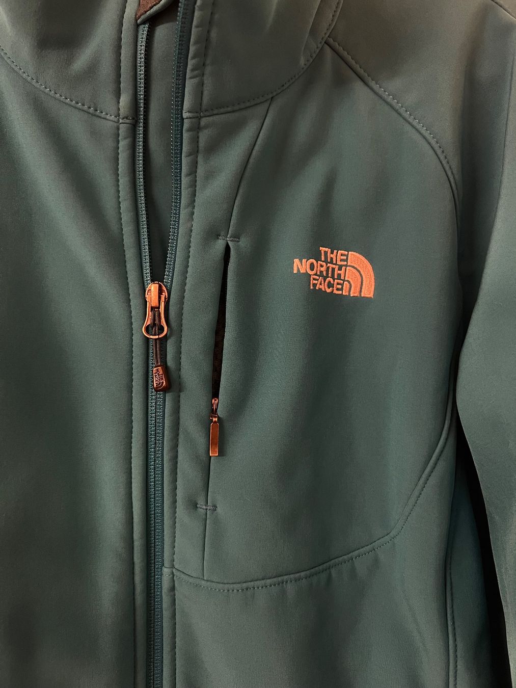 North Face Jacken: THE NORTH FACE TNF Apex Bionic Soft Shell Jacket Women's – Gebraucht aus Zürich von yan_h6r5 3