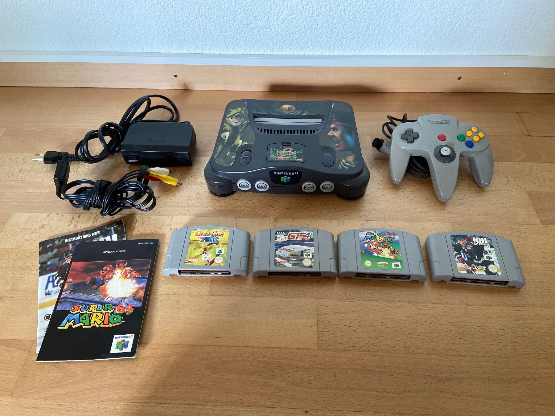 Nintendo Console: Nintendo 64 / N64 - Konsole, Controller, Kabel & Games – Usato da Frauenfeld venduto da golfdude