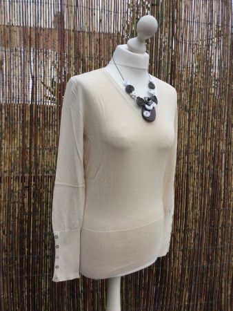 Pull écru col V marque AP Manor, taille M, NEUF