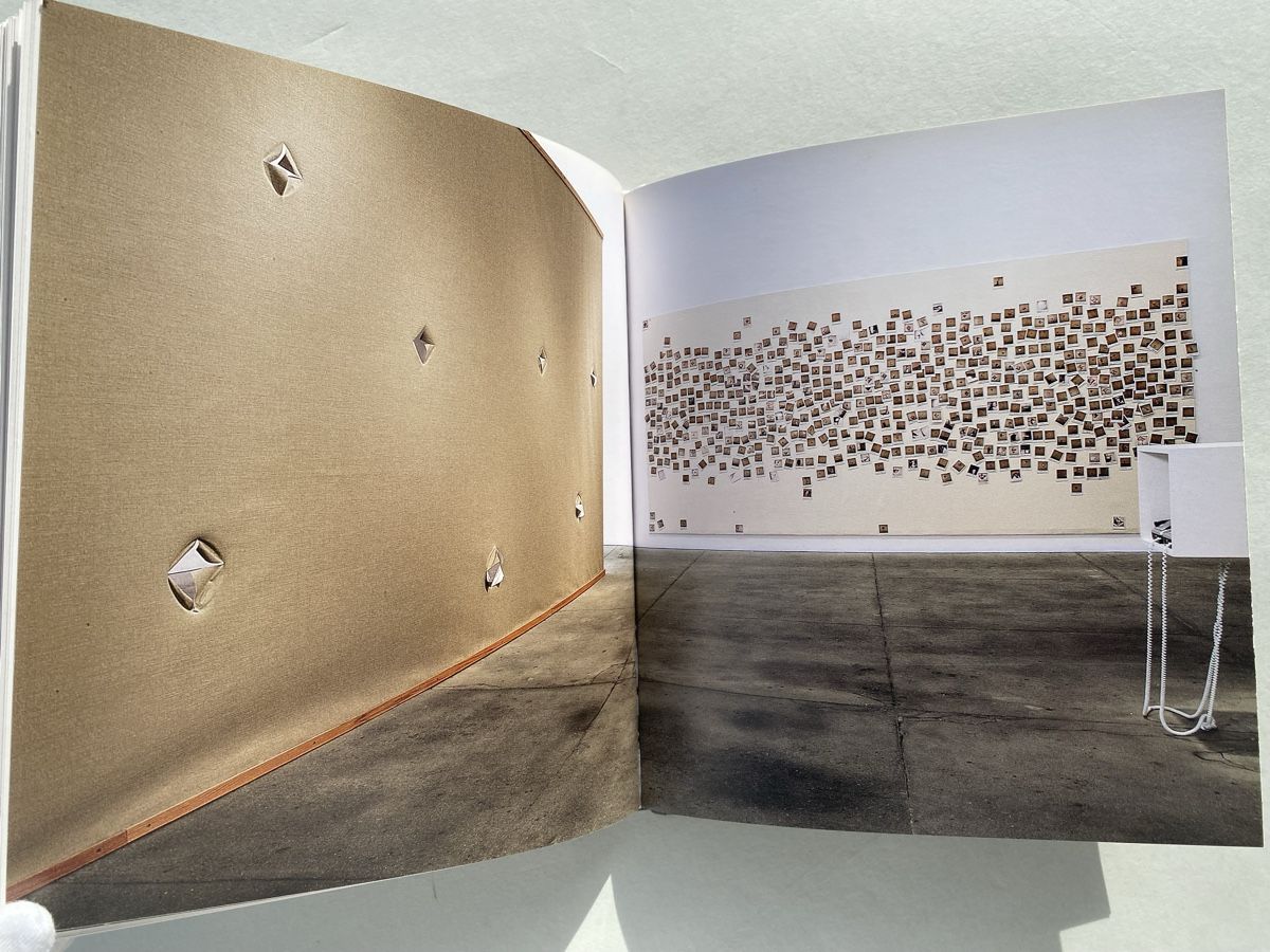 Libri: Yoko Ono "touch me" Kunstbuch / Artbook – Usato da Zürich venduto da Coffeetable88 4