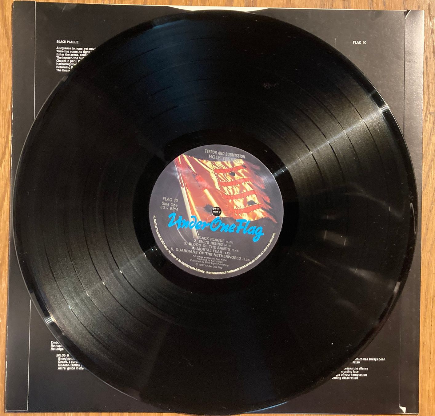 Dischi in vinile: HOLY TERROR "Terror And Submission" 1987 Erstpressung!! – Usato da Attiswil venduto da Jay70 3