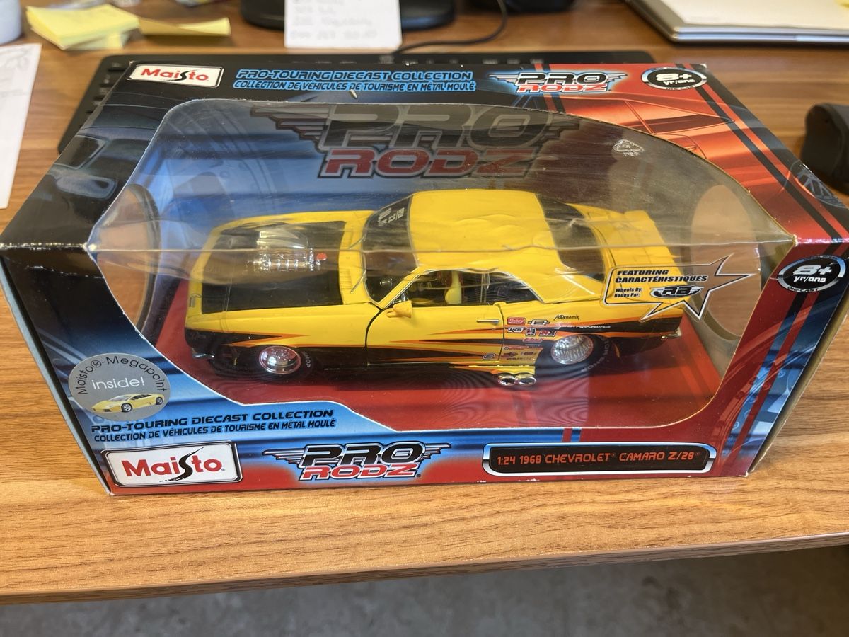 Chevrolet Modellini d'auto: 1968 Chevrolet camaro Z/28 Modellauto – Usato da Stadel venduto da Comporta