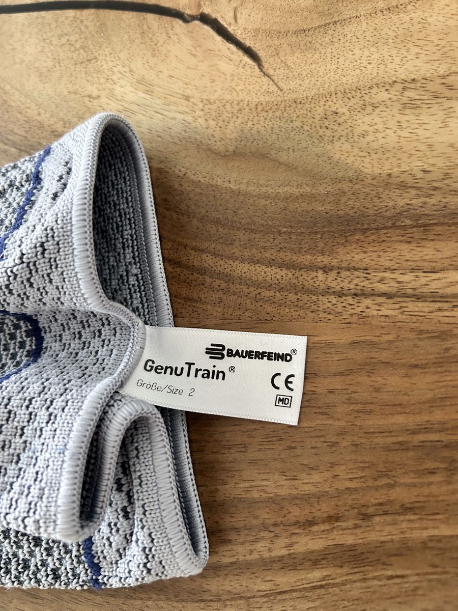 Genutrain Medizinische Geräte: Bauerfeind GenuTrain Kniebandage Grösse 2 neu – Gebraucht aus Zürich von keinweiss 2
