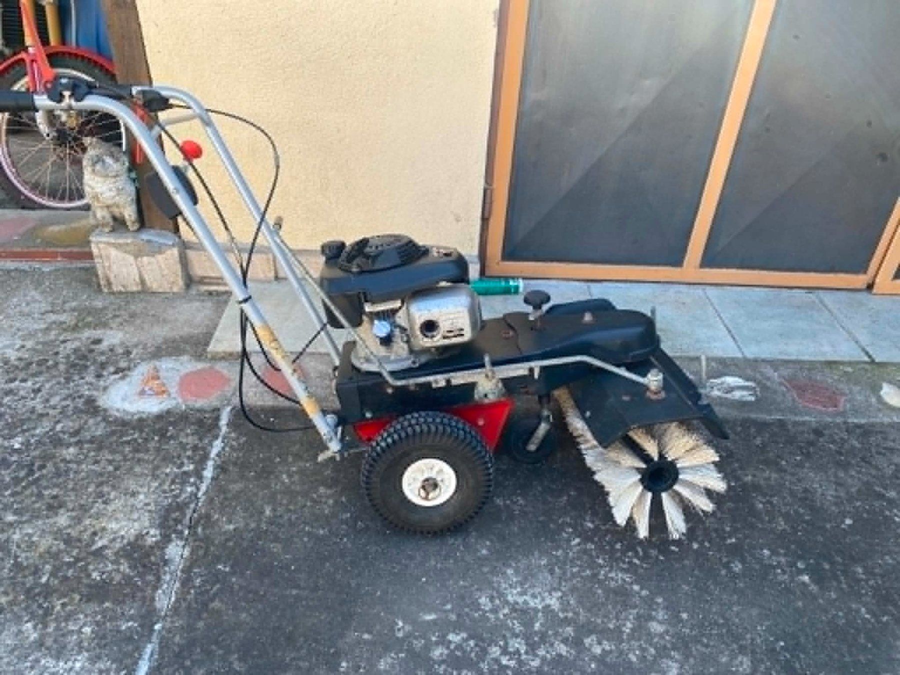Honda Tutte le macchine: Honda Benzin Kehrmaschine – Usato da Allschwil venduto da mick-fed 9