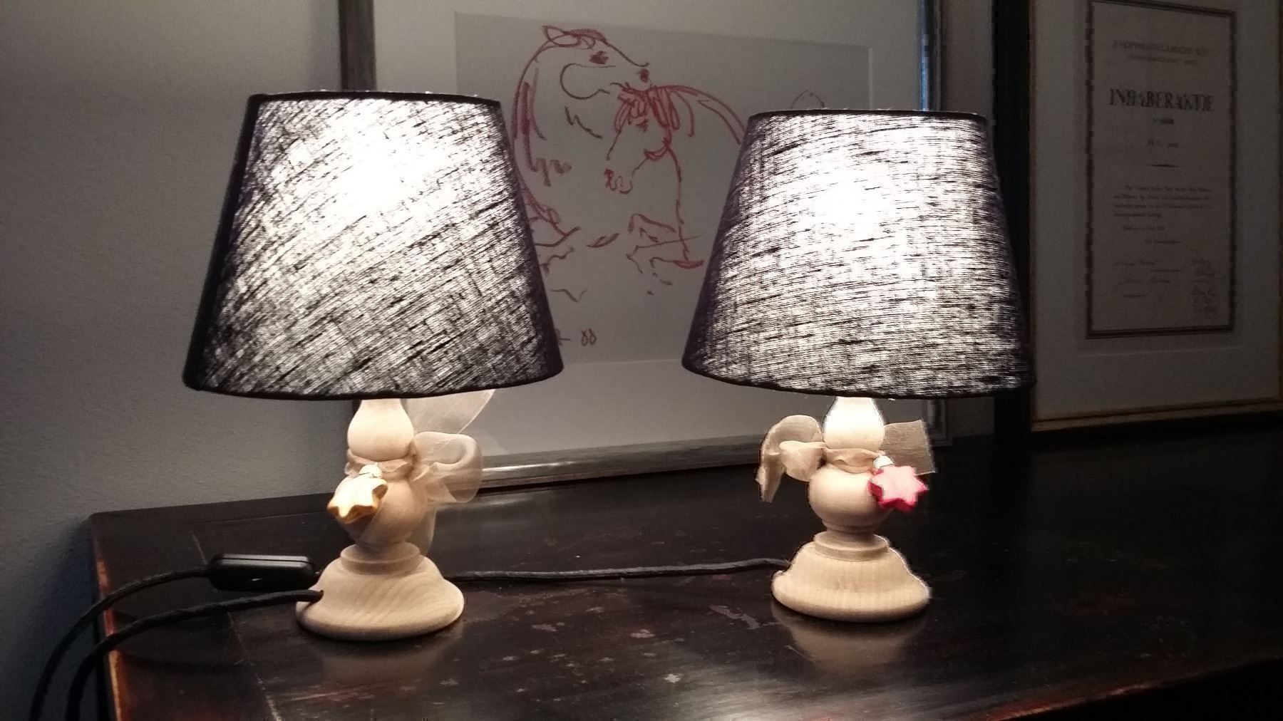 Lampade: Tischlampe - Nachttisch-Leuchte-Ambiente – Nuovo (secondo la descrizione) da Küssnacht am Rigi venduto da Mukare 1