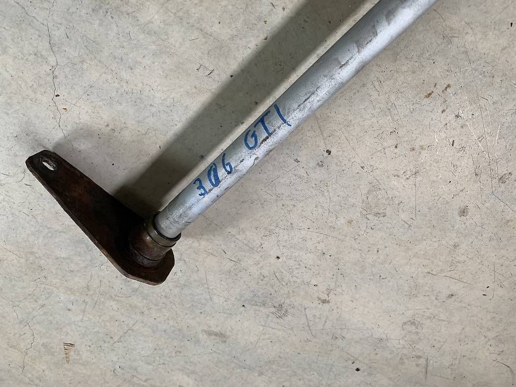 Peugeot Alle Autoersatzteile: Peugeot 306 GTI Stabilisator – Gebraucht aus Gontenschwil von lot_qxr9 1