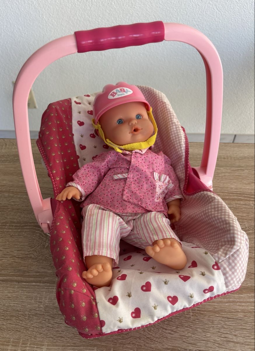 Poupées: Puppe mit Maxi Cosi  – D'occasion à Ebikon par Regipe 1