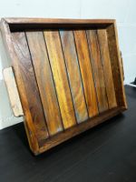 Schönes Serviertablett aus Mangoholz