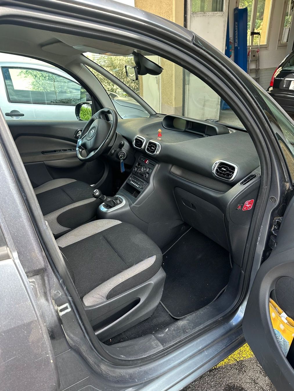 Citroën Automobili: Citroen C3 Picasso – Usato da Wilen (Sarnen) venduto da Wstratos 5