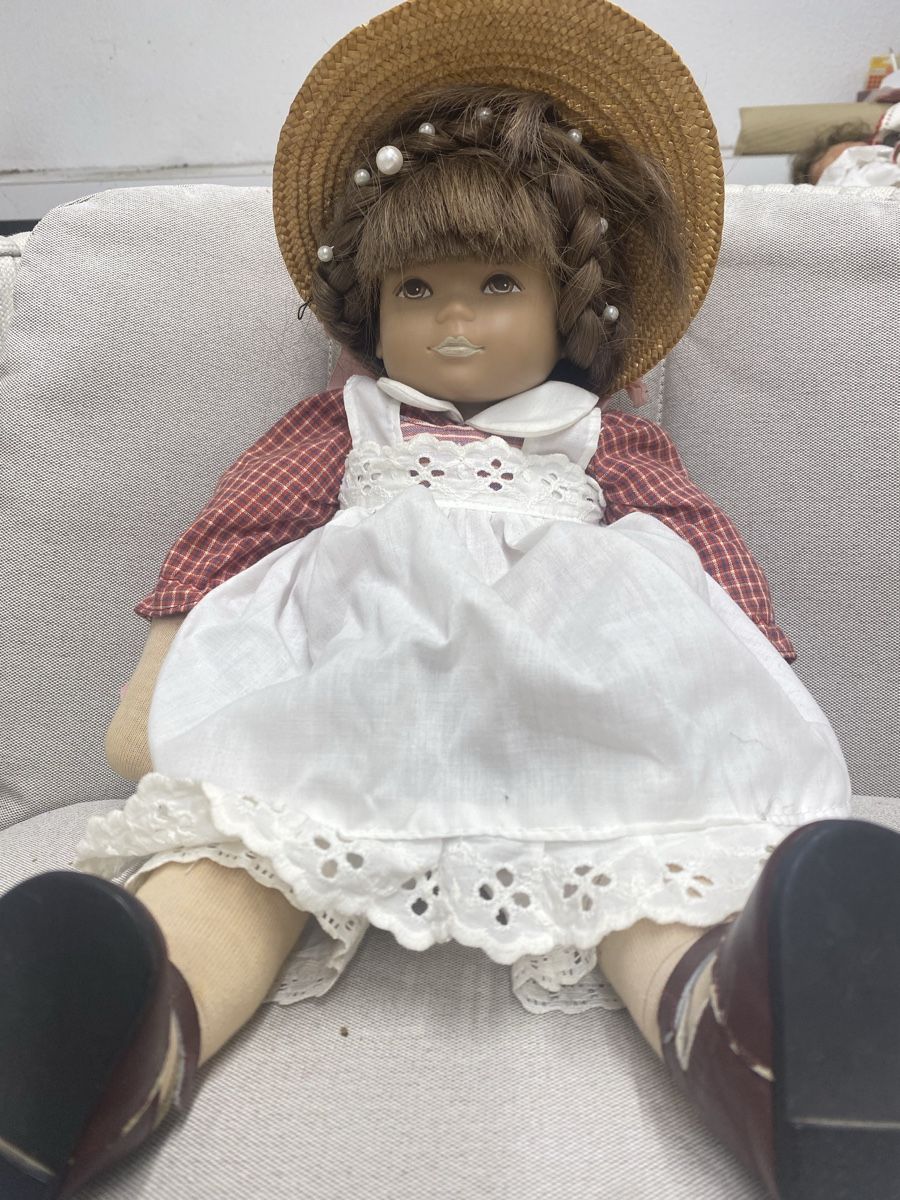 Bambole: Puppe mit Strohhut und Kleid, ca 46cm – Usato da Zollikon venduto da Dory11