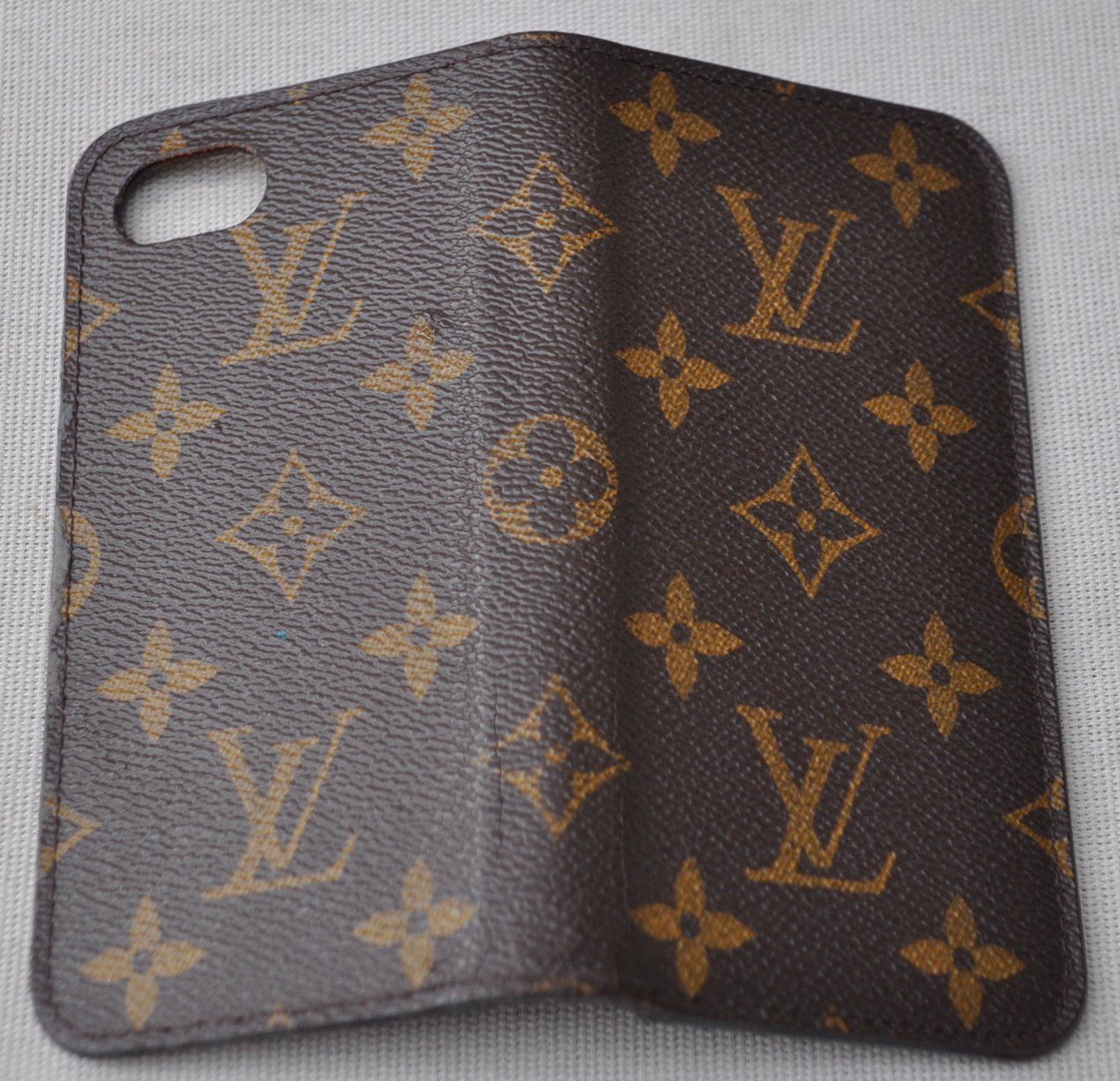 Louis Vuitton Cover & Protezioni schermo: Louis Vuitton  Hülle  / coque - iPhone 7/8 – Usato da Collonges venduto da arashee 3