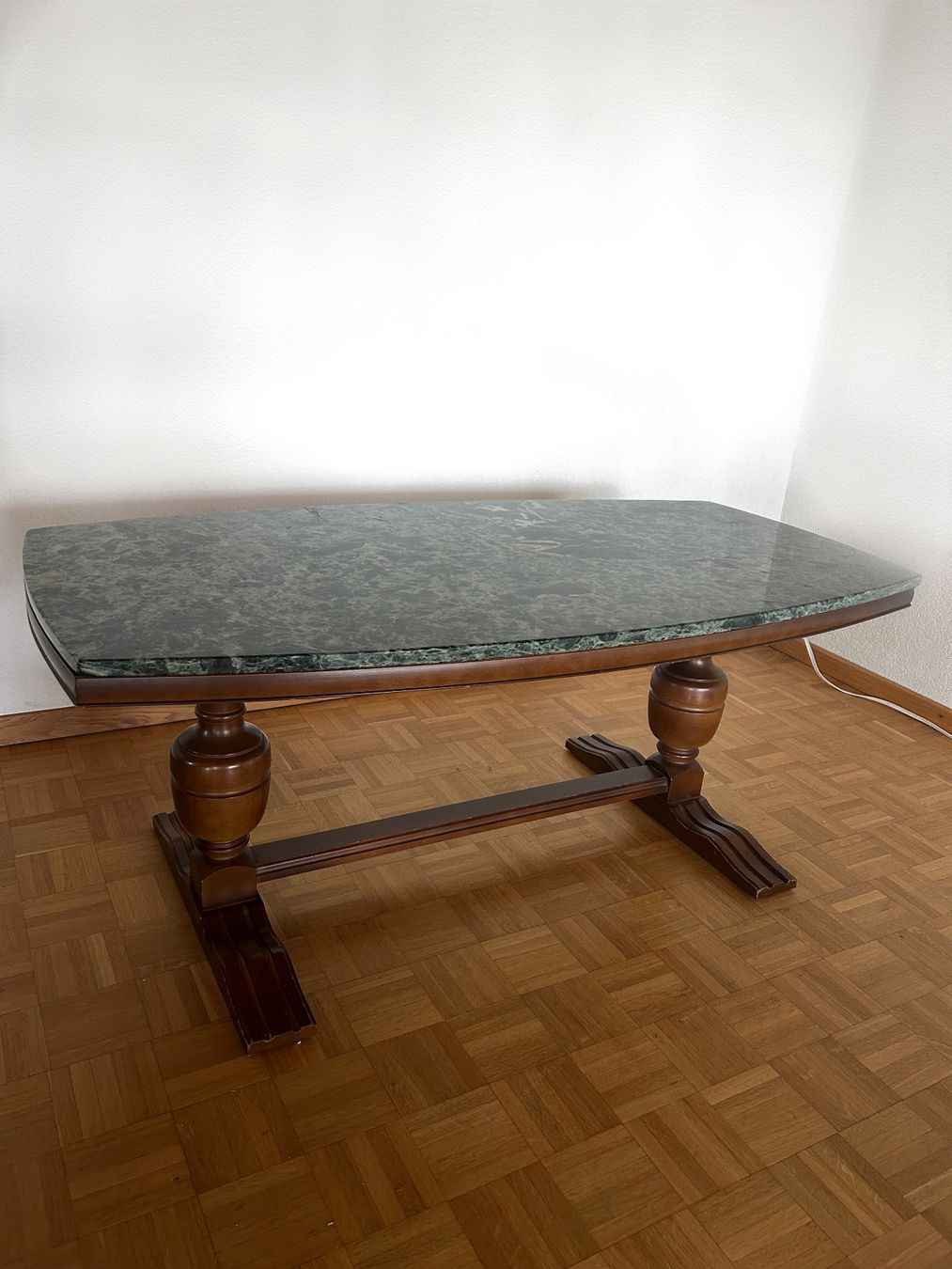 Tavoli: Couchtisch – Marmorplatte, klassisches Design – Usato da Riedholz venduto da lou_s9nj 2