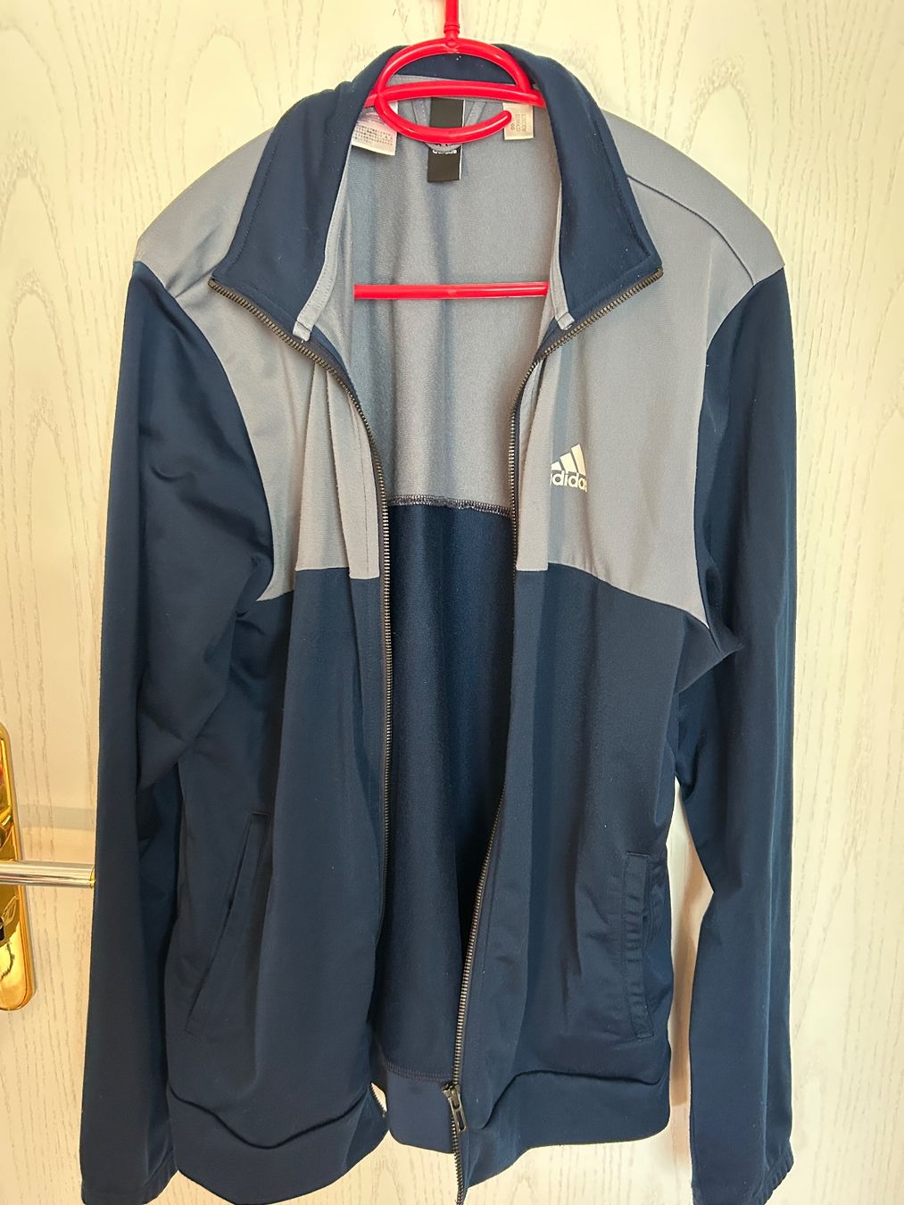 Adidas Completi: Herren Adidas Trainingsanzug XL – Usato da Gutenswil venduto da walker60 4