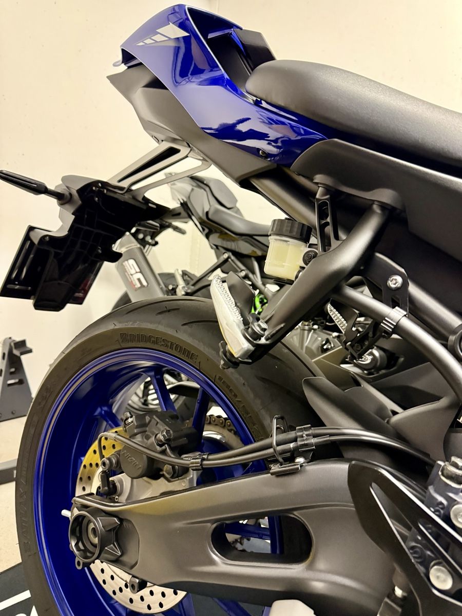Yamaha Strada: 35kw Yamaha r7 / Icon Blue / 2000km – Usato da Laupen ZH venduto da Corvinetto 7