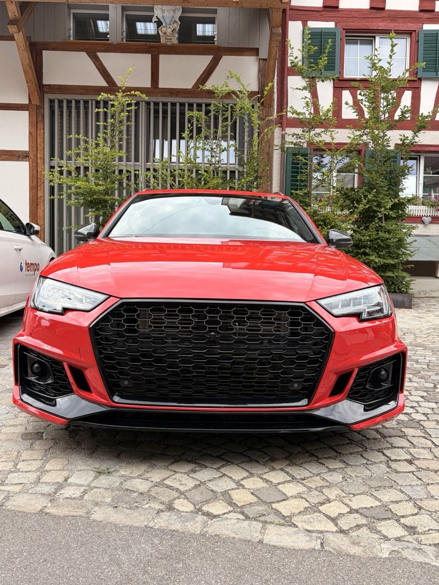 Audi Automobili: AUDI S4 / RS4  – Usato da Schaffhausen venduto da dome994