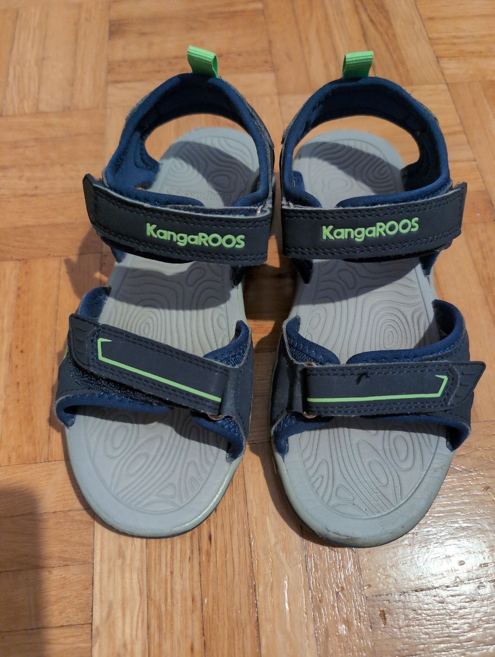 Scarpe per ragazzi: KangaROOS Sandale 34Gr. – Usato da Basel venduto da Universe.